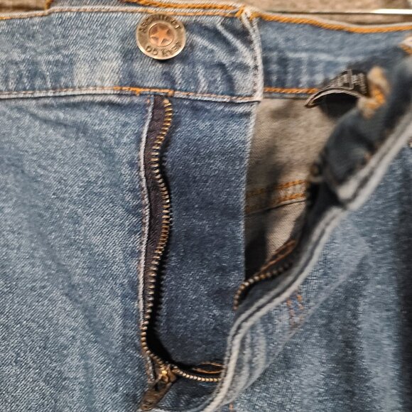 Architect Jean Company Men's Regular Fit Medium Wash Jeans Size 44x32 - Picture 6 of 16